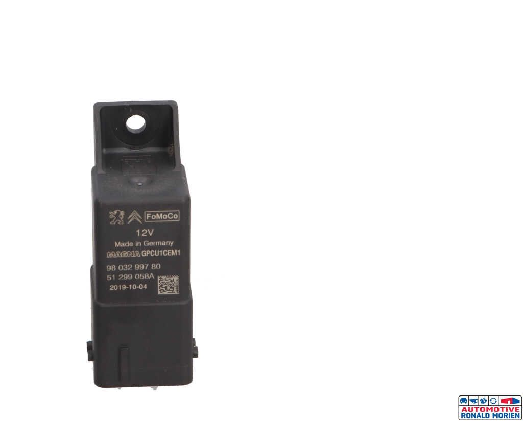 Used Glow plug relay Peugeot 508 (F3/FB/FH/FP) 1.5 BlueHDi 130 Price € 19,00 Inclusive VAT offered by Automaterialen Ronald Morien B.V.