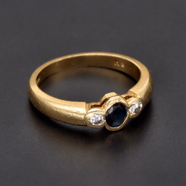 Vintage 1969 Birmingham 18ct Yellow Gold Sapphire & Diamond Ring
