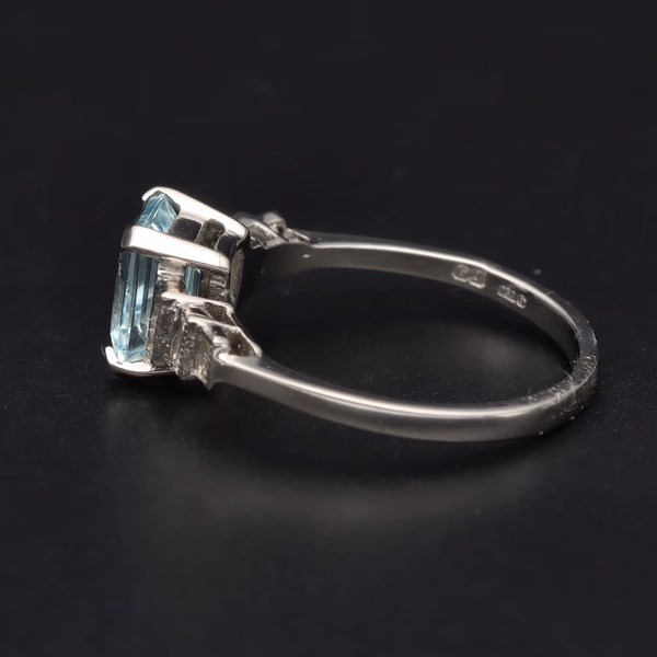 Platinum Aquamarine and Diamond Ring