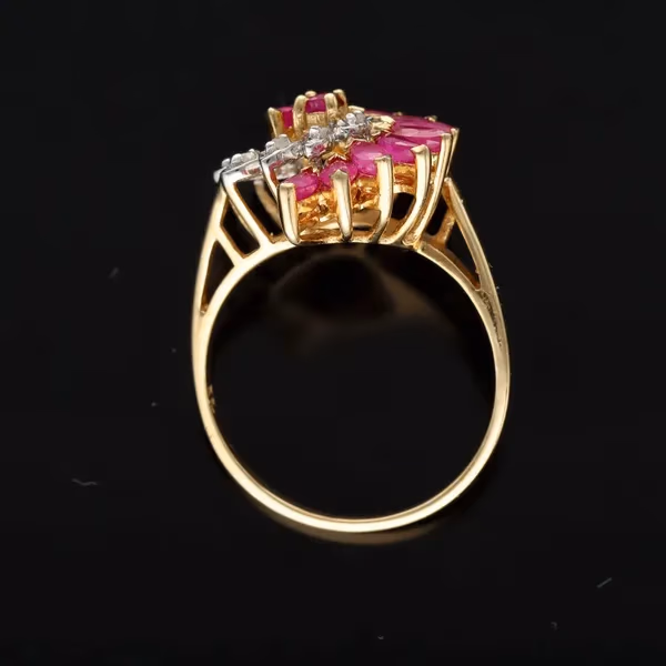 10ct Gold Ruby Diamond Ring