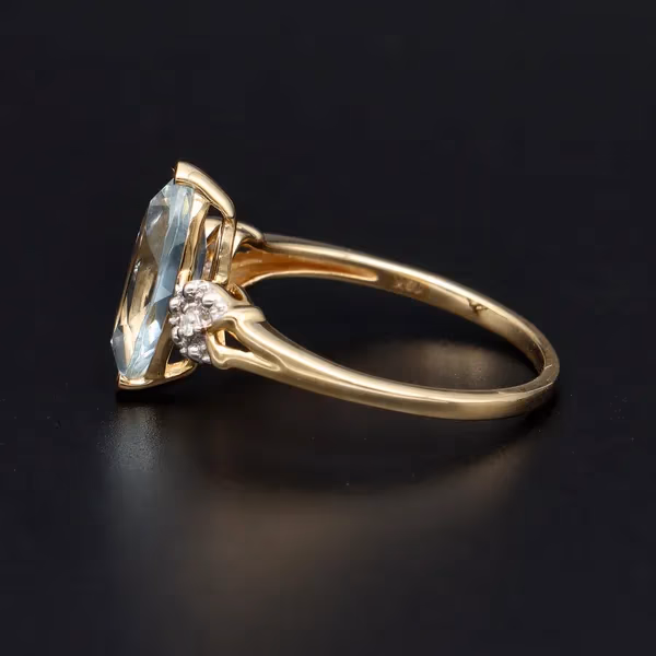 Gold Aquamarine Diamond Ring