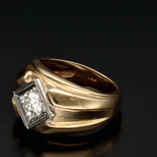 14K Gold Diamond Ring image-5