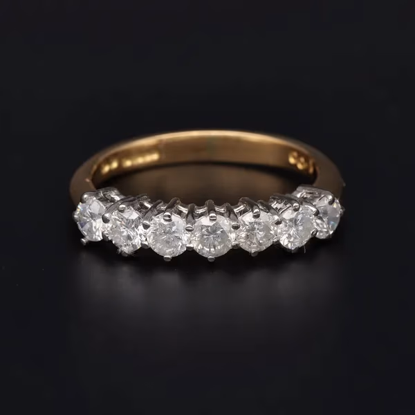 18ct Yellow Gold Diamond Ring