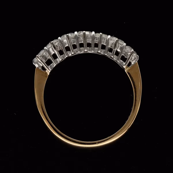 18ct Yellow Gold Diamond Ring