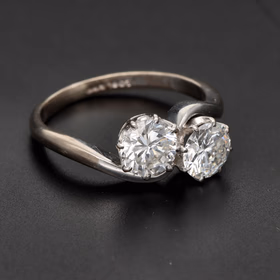 18ct White Gold Twisted Diamond Ring