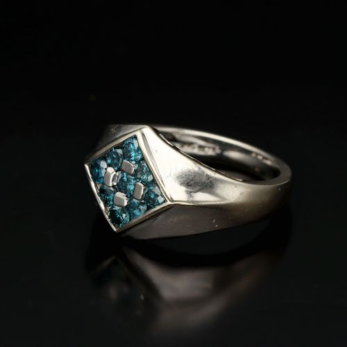 14ct White Gold Blue Diamond Ring image-3