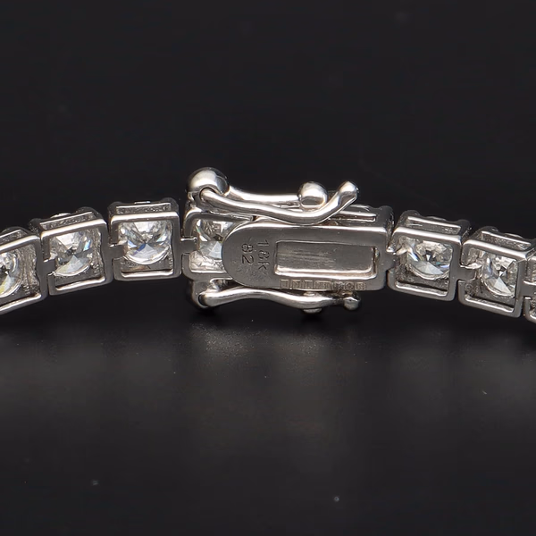 18ct White Gold Tennis Bracelet