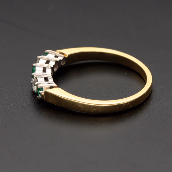 18ct Yellow Gold Emerald & Diamond Five Stone Ring
