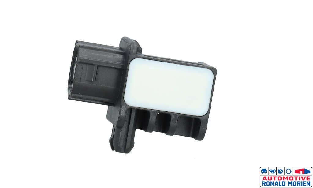Gebruikte Airbag Sensor Kia Stonic (YB) 1.0i T-GDi 12V Eco-Dynamics+ Prijs € 19,00 Inclusief btw aangeboden door Automaterialen Ronald Morien B.V.