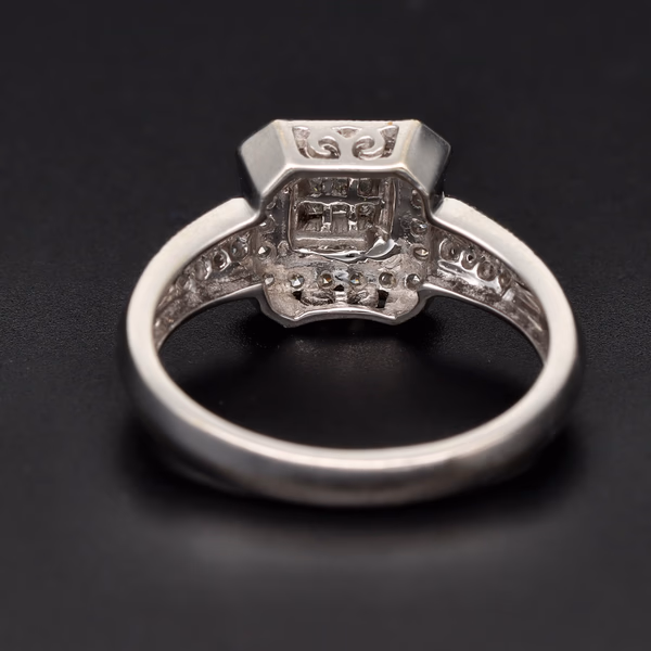 14ct White Gold Diamond Cluster Ring