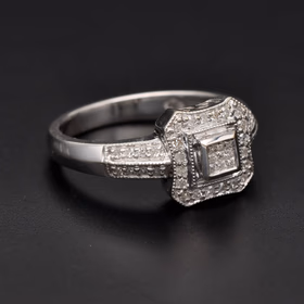 14ct White Gold Diamond Cluster Ring