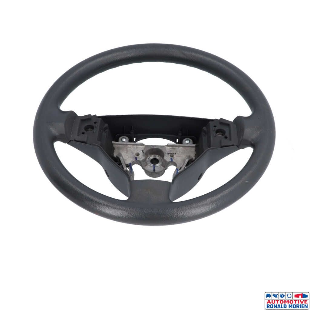Used Steering wheel Suzuki Alto (GF) 1.0 12V Price € 25,00 Margin scheme offered by Automaterialen Ronald Morien B.V.