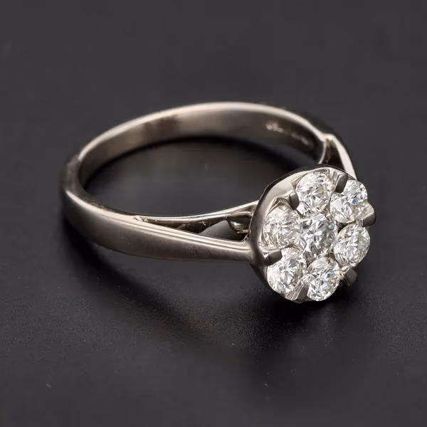 18ct White Gold Diamond Ring