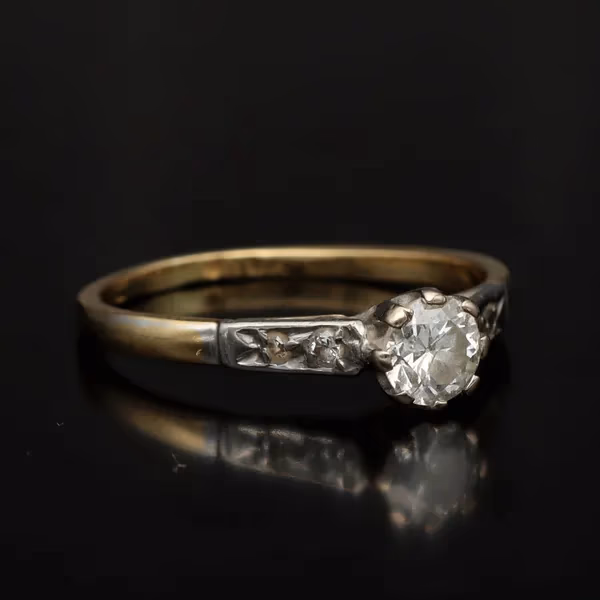 18ct Yellow Gold Diamond Solitaire Ring