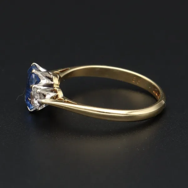 18ct Gold Sapphire and Diamond Ring