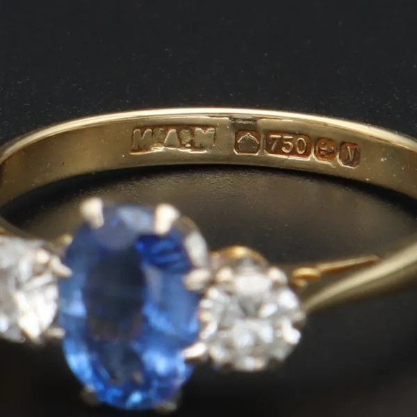 18ct Gold Sapphire and Diamond Ring