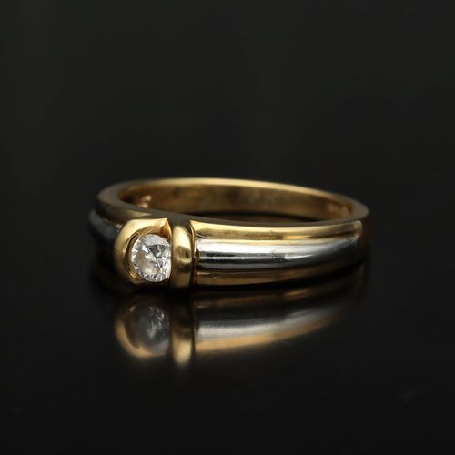 18ct White Yellow Gold Brilliant Cut Diamond Ring image-3