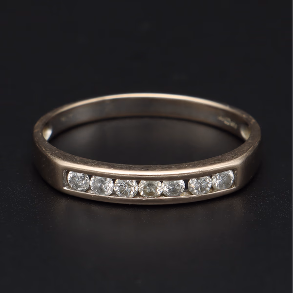 18ct Gold Brilliant Cut - Diamond Ring, Size O 1/2