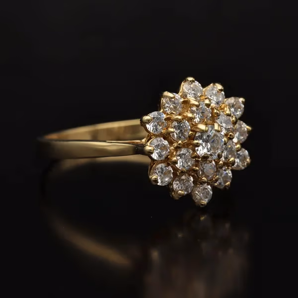 18ct Gold and Cubic Zirconia Cluster Ring