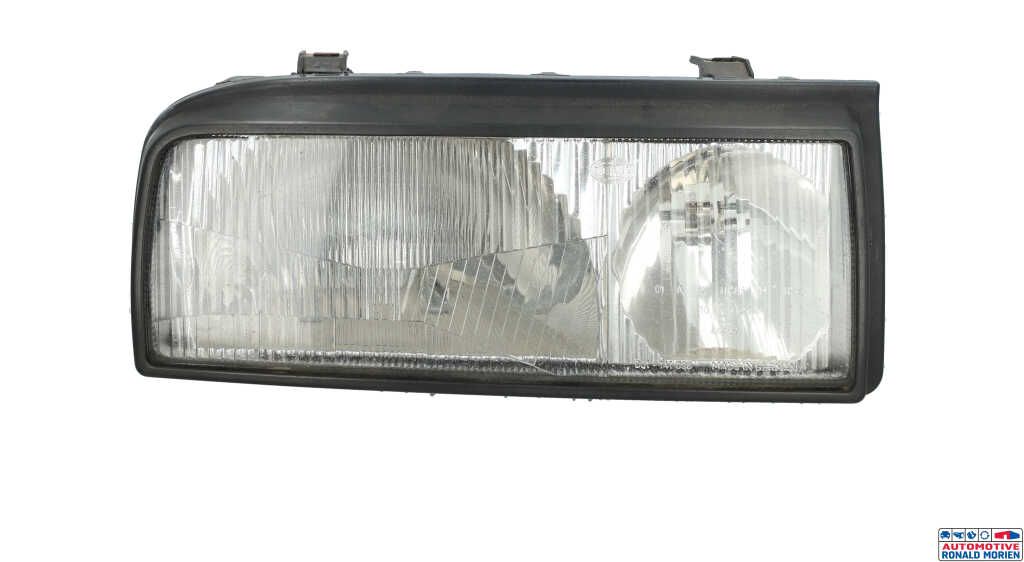 Used Headlight, right Volkswagen Corrado 2.9 VR6 Price € 345,00 Margin scheme offered by Automaterialen Ronald Morien B.V.