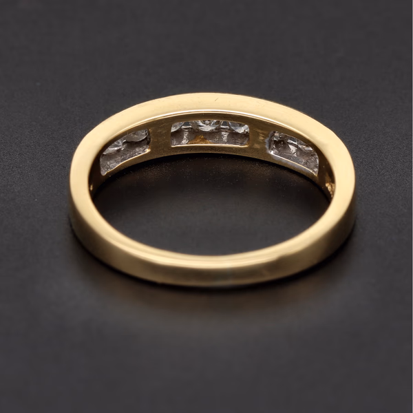 18k Gold Diamond Eternity Ring