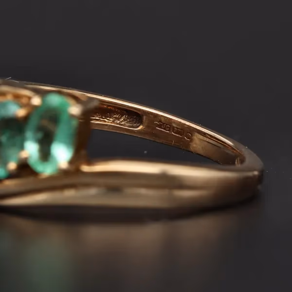 Gold Emerald Ring