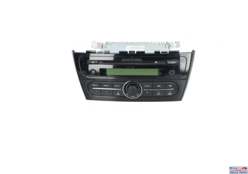 Used Radio CD player Mitsubishi Space Star (A0) 1.0 12V Price € 75,00 Margin scheme offered by Automaterialen Ronald Morien B.V.