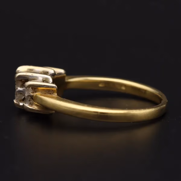 18ct Yellow Gold Diamond Cluster Ring