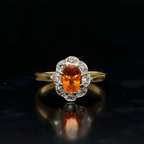 18ct Gold Cognac Citrine Diamond Ring image-2
