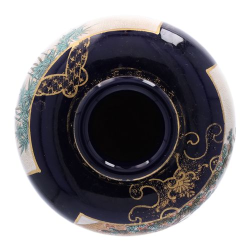 Japanese Meiji Period Satsuma Vase image-4