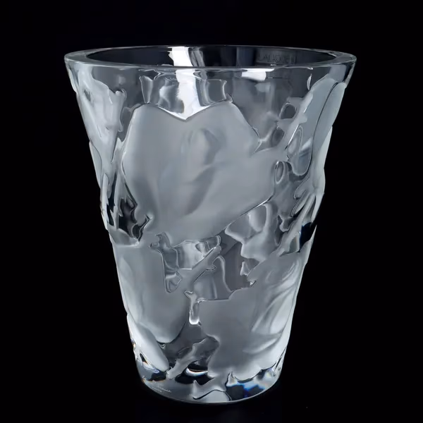 Lalique Ispahan Rose Pattern Vase with Original Box Lalique Ispahan Rose Pattern Vase with Original Box