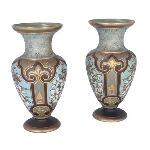 Pair of 19th Century Doulton Lambeth Silicone Ware Vases image-2