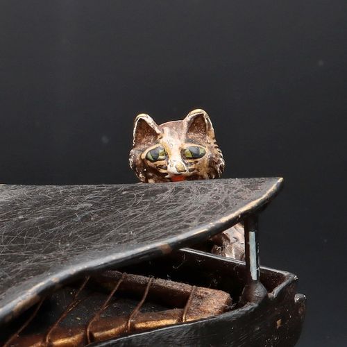 Early 20th Century Austrian Cold Painted Bronze of a Piano Cat image-4