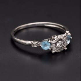 9ct Gold Diamond Topaz Ring