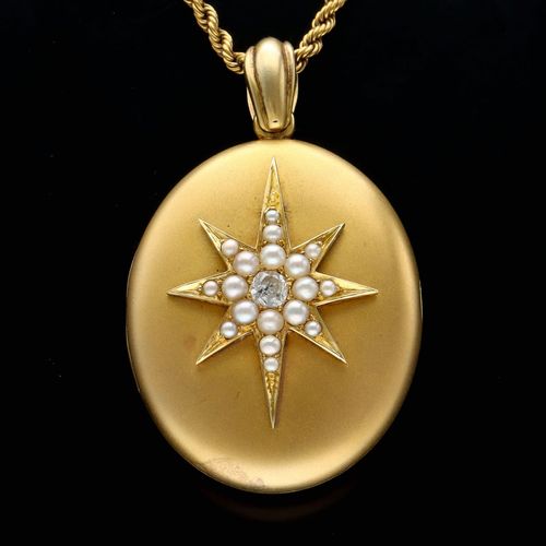 15ct Gold Diamond and Pearl Locket Necklace image-3