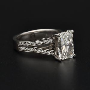 18ct White Gold 3.04ct Lab Diamond Ring