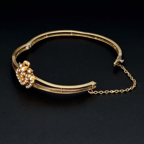 Victorian 15ct Gold Pearl Bangle image-4