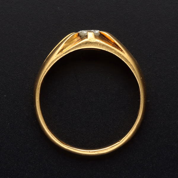 18ct Gold Diamond Ring