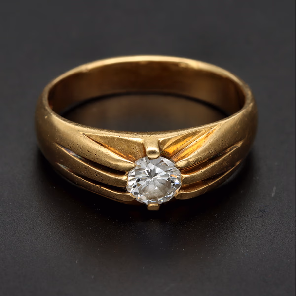 18ct Gold Diamond Ring