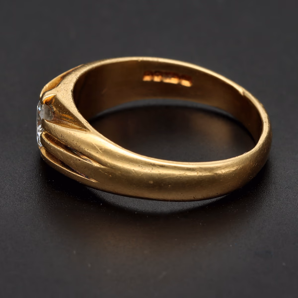 18ct Gold Diamond Ring