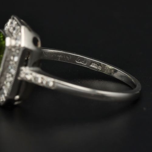 Platinum Peridot and Diamond Ring image-4