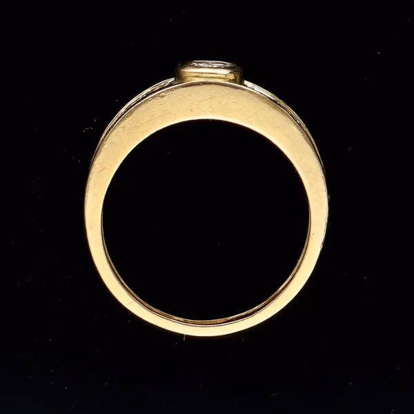 18ct Gold Diamond Ring