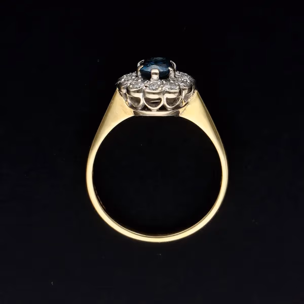18ct Gold Sapphire and Diamond Ring