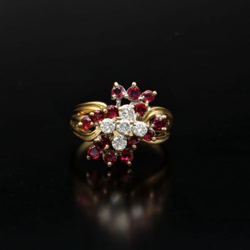 18ct Gold Diamond and Ruby Ring image-2