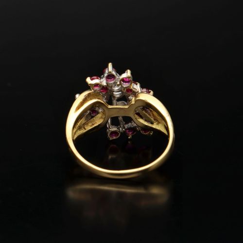 18ct Gold Diamond and Ruby Ring image-4