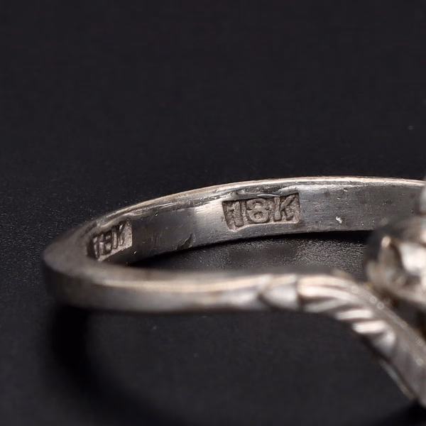 18ct Gold Diamond Toi et Moi Ring