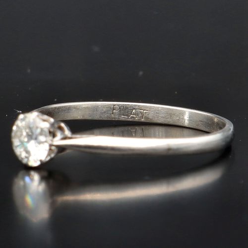 Antique Diamond Platinum Solitaire Ring image-5
