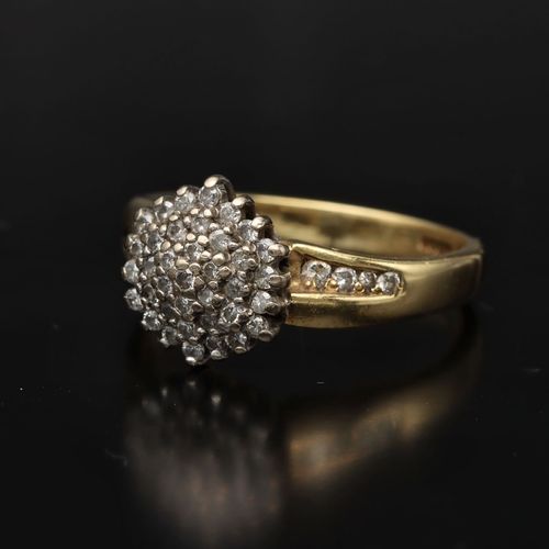 18ct Gold Diamond Ring. Birmingham 1995 image-3