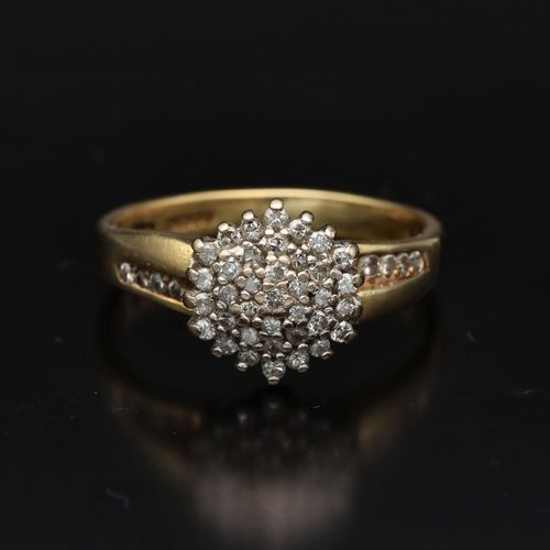 18ct Gold Diamond Ring. Birmingham 1995 image-2