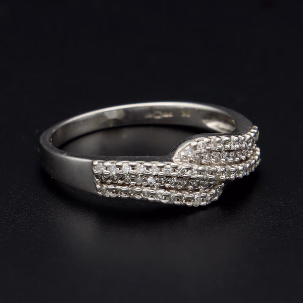 9ct White Gold 0.57ct Diamond Cluster Ring